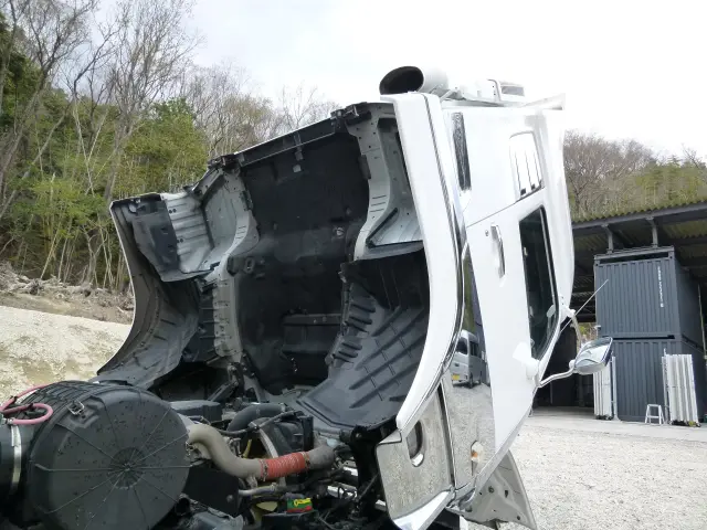 ＵＤ クオン 2PG-CG5CA(8x4)の写真9