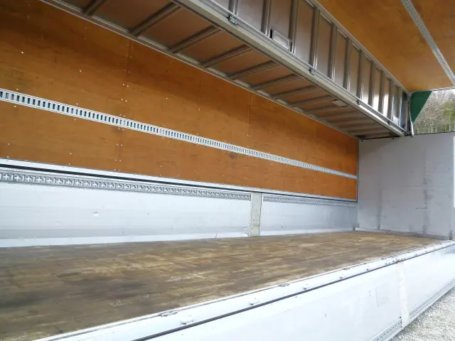 ＵＤ クオン 2PG-CG5CA(8x4)の写真21