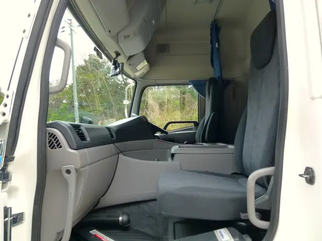 ＵＤ クオン 2PG-CG5CA(8x4)の写真34