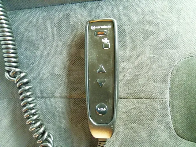 ＵＤ クオン 2PG-CG5CA(8x4)の写真37