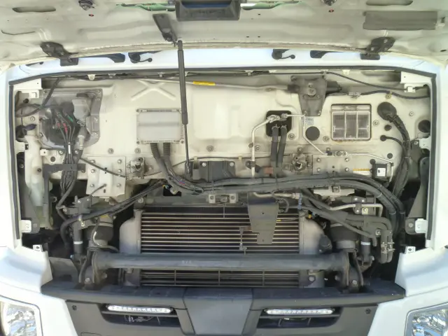 いすゞ ギガ QPG-CYJ77B(8x4)の写真8