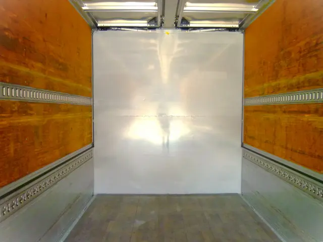 いすゞ ギガ QPG-CYJ77B(8x4)の写真12