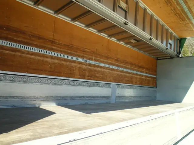 いすゞ ギガ QPG-CYJ77B(8x4)の写真20