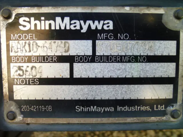 いすゞ ギガ QPG-CYJ77B(8x4)の写真27