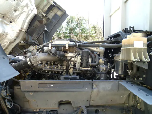 いすゞ ギガ QPG-CYJ77B(8x4)の写真29