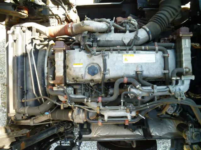 いすゞ ギガ QPG-CYJ77B(8x4)の写真30