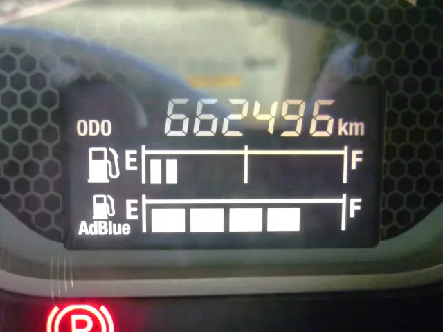 いすゞ ギガ QPG-CYJ77B(8x4)の写真35