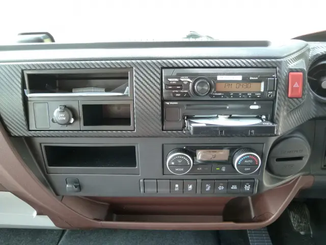 日野 レンジャー 2KG-FE2ACG(2WD)の写真30