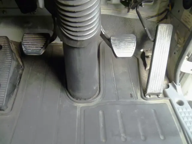 いすゞ フォワード 2RG-FSR90T2(2WD)の写真30