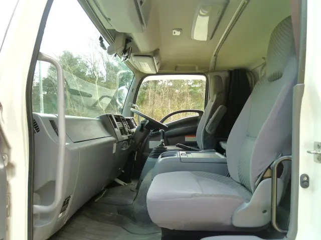 いすゞ フォワード 2RG-FSR90T2(2WD)の写真31