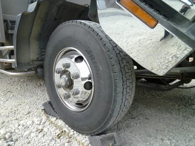 いすゞ フォワード 2RG-FSR90T2(2WD)の写真42