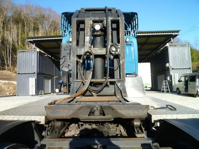 UD クオン QKG-GK5XAE(2WD)の写真10