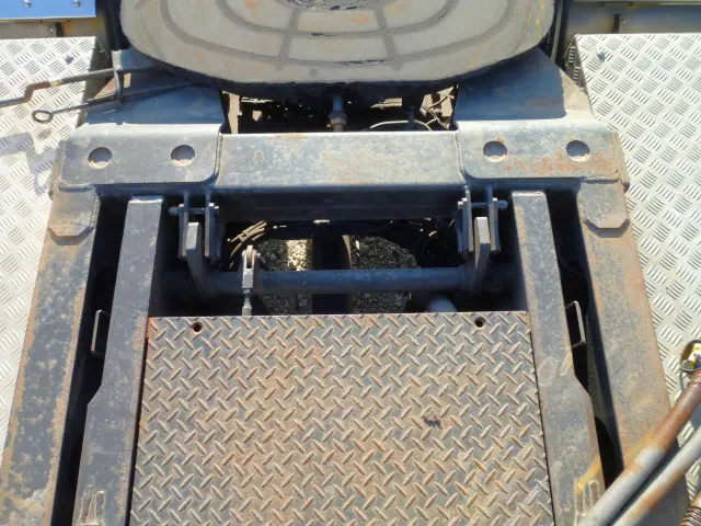 UD クオン QKG-GK5XAE(2WD)の写真17