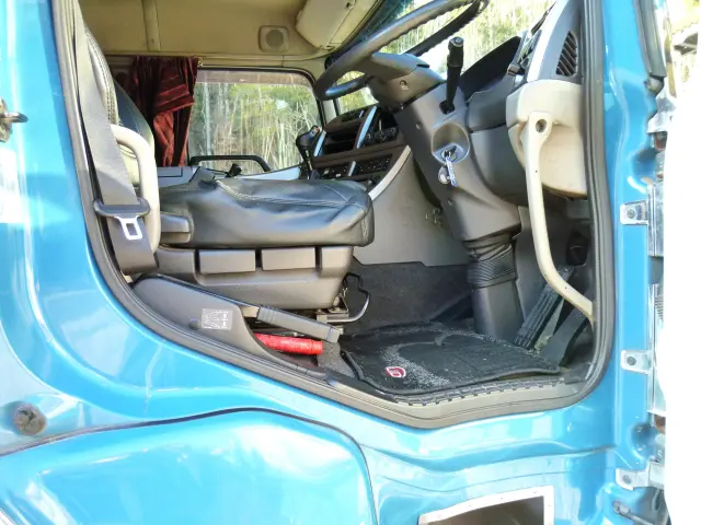 UD クオン QKG-GK5XAE(2WD)の写真26