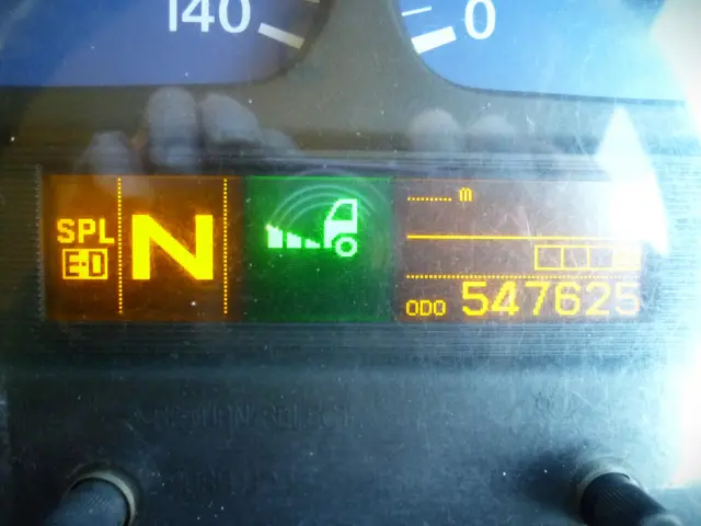 UD クオン QKG-GK5XAE(2WD)の写真33