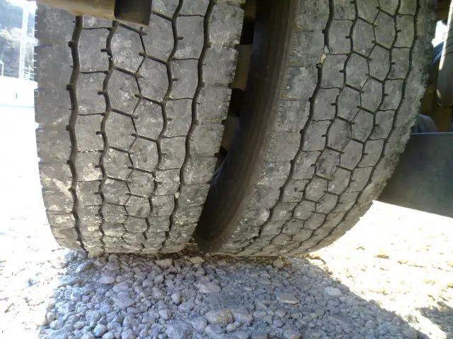 UD クオン QKG-GK5XAE(2WD)の写真47