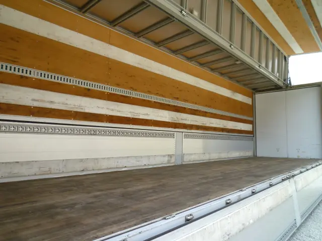 UD クオン 2PG-CG5CA(8x4)の写真22