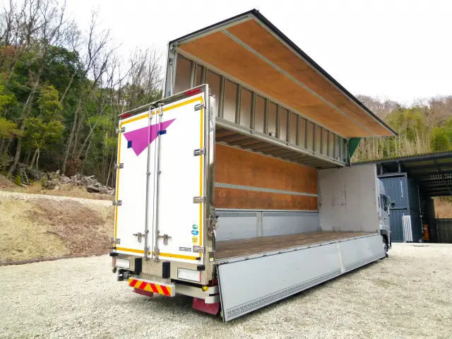 ＵＤ クオン 2PG-CG5CA(8x4)の写真18