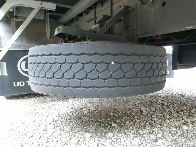 ＵＤ クオン 2PG-CG5CA(8x4)の写真35