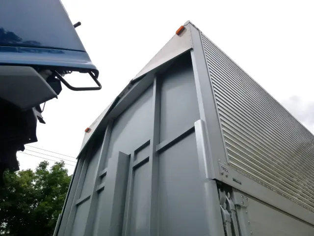 日野 レンジャー 2KG-FE2ACG(2WD)の写真8