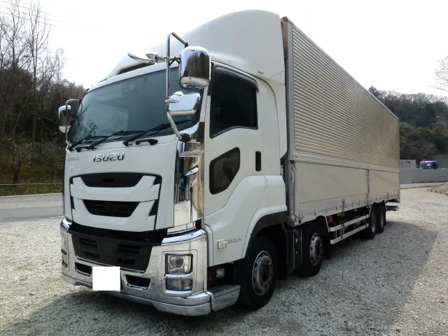 いすゞ ギガ 2PG-CYJ77C(8x4)の写真1