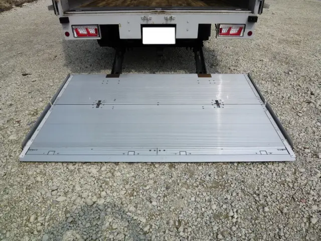 いすゞ ギガ 2PG-CYJ77C(8x4)の写真23