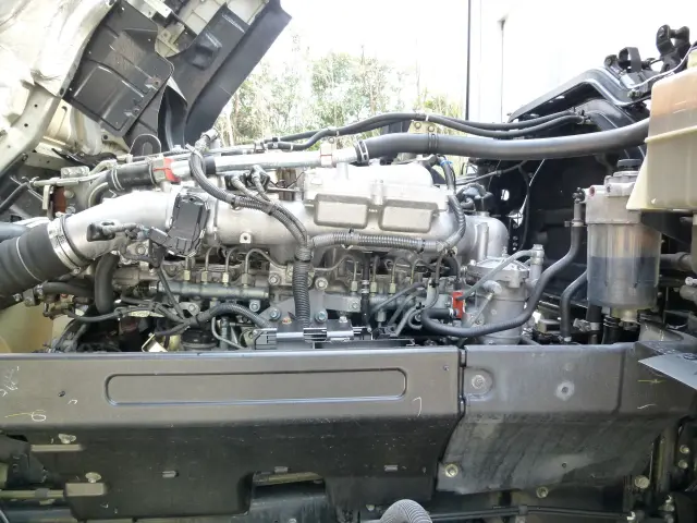 いすゞ ギガ 2PG-CYJ77C(8x4)の写真27