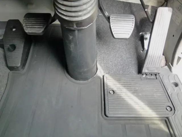 いすゞ ギガ 2PG-CYJ77C(8x4)の写真35