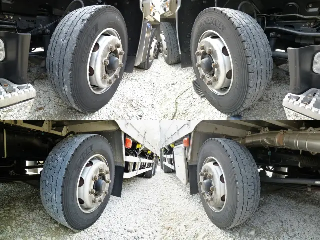 いすゞ ギガ 2PG-CYJ77C(8x4)の写真45