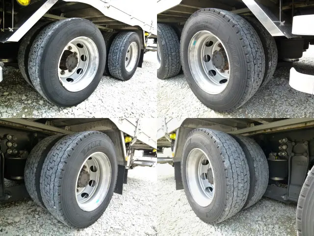 いすゞ ギガ 2PG-CYJ77C(8x4)の写真46