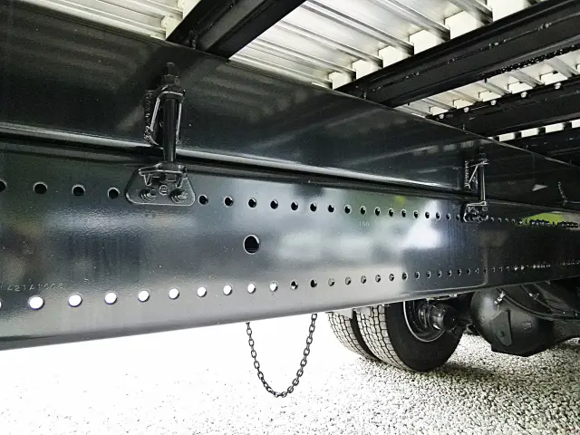 日野 プロフィア 2DG-FS1AHE(6x4)の写真36