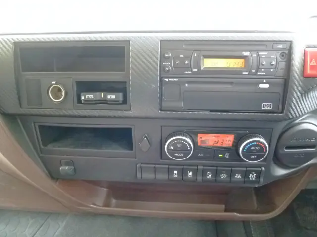 日野 レンジャー 2PG-FE2ABA(2WD)の写真32