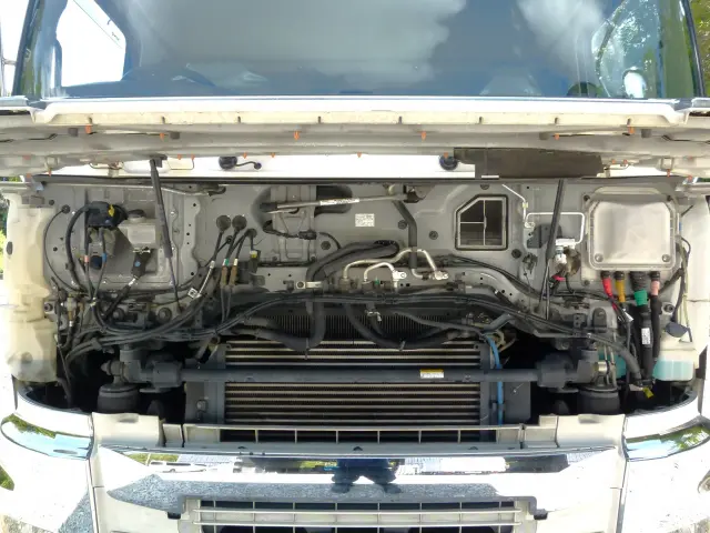 日野 プロフィア 2DG-FW1EHG(8x4)の写真8