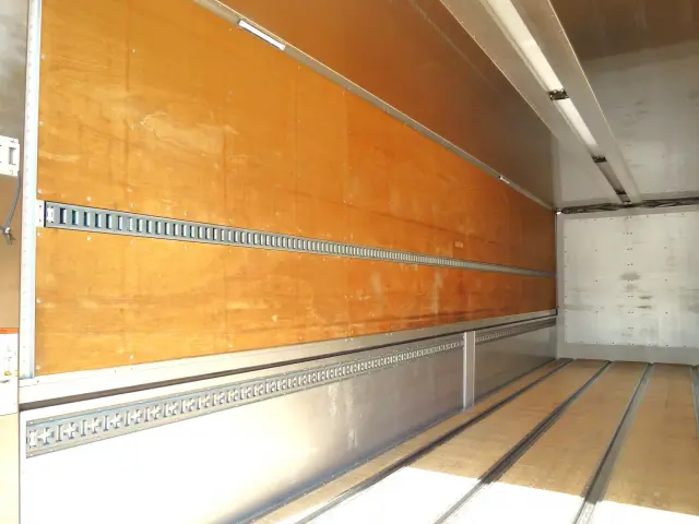 日野 プロフィア 2DG-FW1EHG(8x4)の写真14