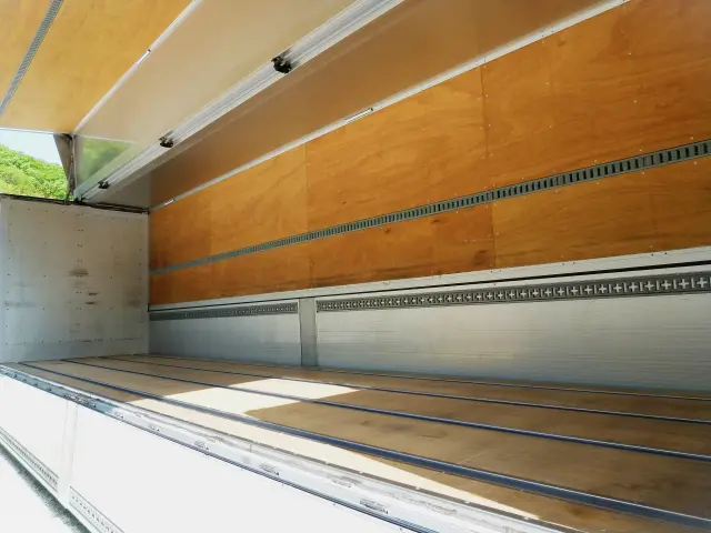 日野 プロフィア 2DG-FW1EHG(8x4)の写真21