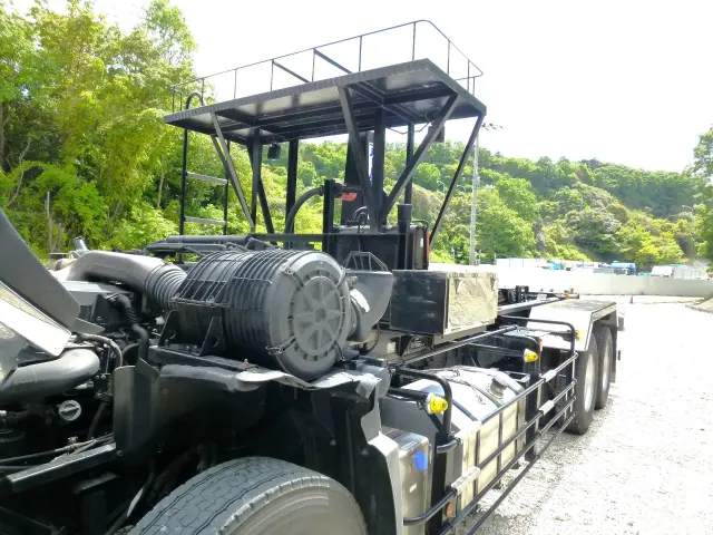 ＵＤ クオン QKG-CW5YL改(6x4)の写真10