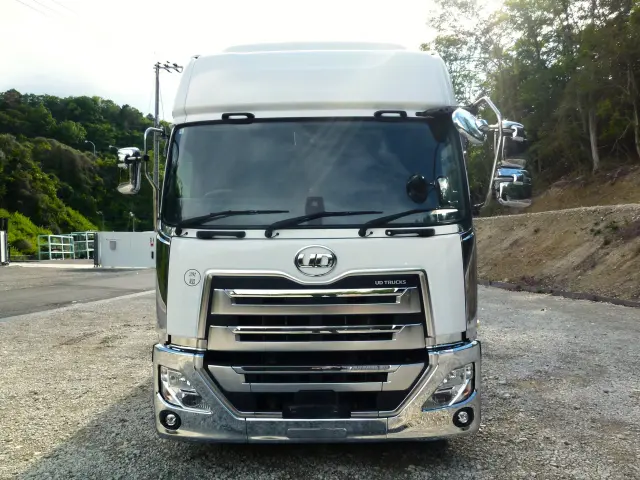 型式/2PG-CG5CA  車台番号/JNCMB02G1LU052377|ＵＤ クオン 2PG-CG5GA(8x4)の写真2