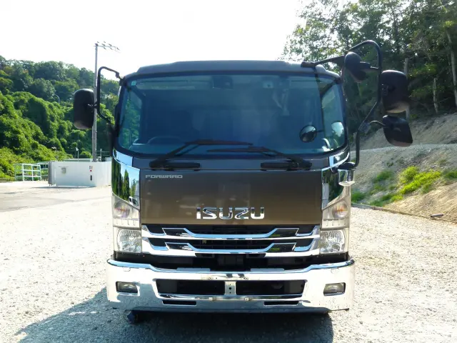 いすゞ フォワード 2PG-FTR90V2(2WD)の写真2