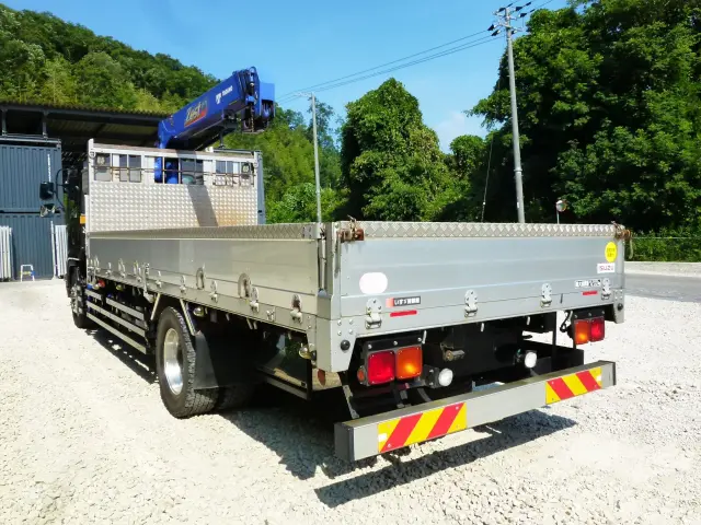 いすゞ フォワード 2PG-FTR90V2(2WD)の写真6