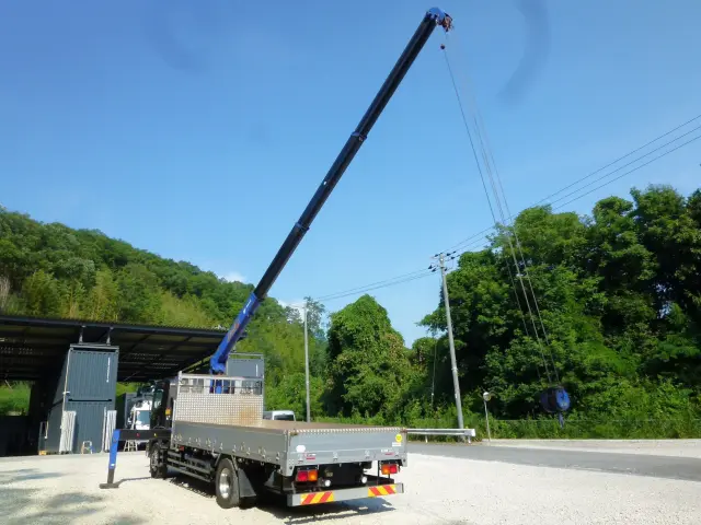 いすゞ フォワード 2PG-FTR90V2(2WD)の写真20
