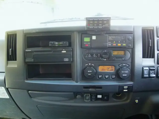 いすゞ フォワード 2PG-FTR90V2(2WD)の写真34