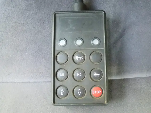 いすゞ フォワード 2PG-FTR90V2(2WD)の写真40