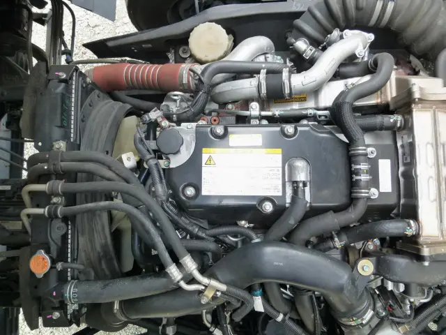 いすゞ フォワード 2RG-FSR90T2(2WD)の写真23