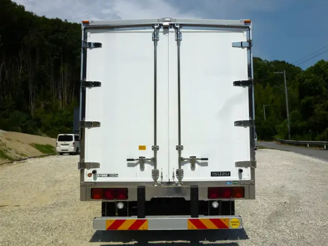 いすゞ フォワード 2PG-FTR90V2(2WD)の写真5