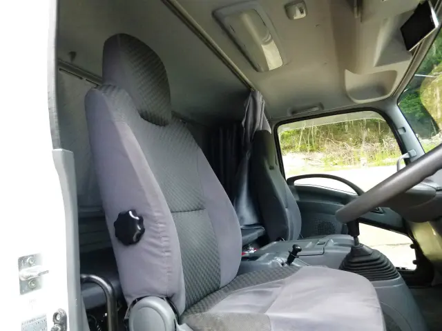 いすゞ フォワード 2PG-FTR90V2(2WD)の写真30