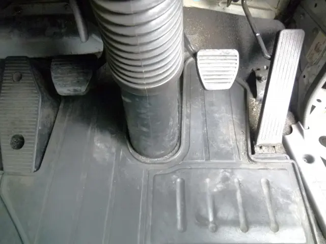 いすゞ フォワード 2PG-FTR90V2(2WD)の写真34