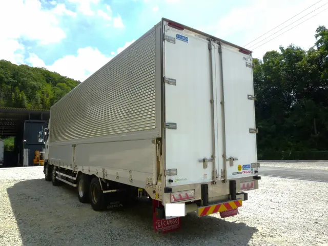 いすゞ ギガ 2PG-CYJ77C(8x4)の写真6