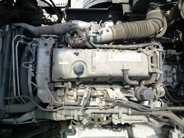 いすゞ ギガ 2PG-CYJ77C(8x4)の写真22