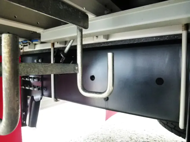 UD クオン 2RG-CD5FA(6x2)の写真37