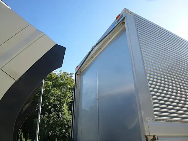 日野 プロフィア 2DC-FW1AHG(8x4)の写真9